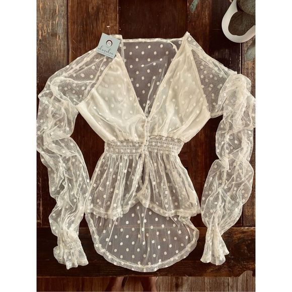 💥 Cream Sheer V Neck Polka Dot Long Sleeve Shirt- Size - Small/Medium 💥 - Picture 1 of 4